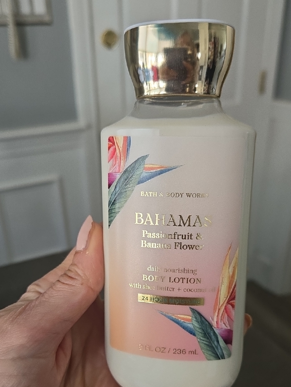 NWT Bath & Body Works Bahamas Passionfruit & Banana Flower Body Lotion
